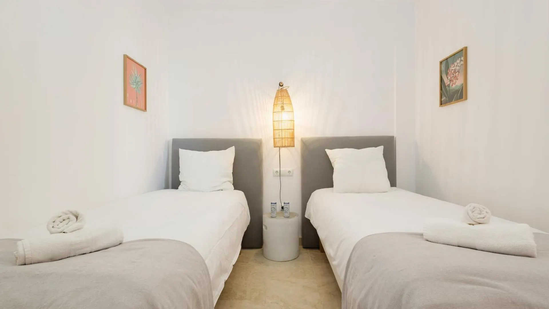 Modern And Luxurious Holiday Home With Sea Views In Benahavis Estepona Apartment