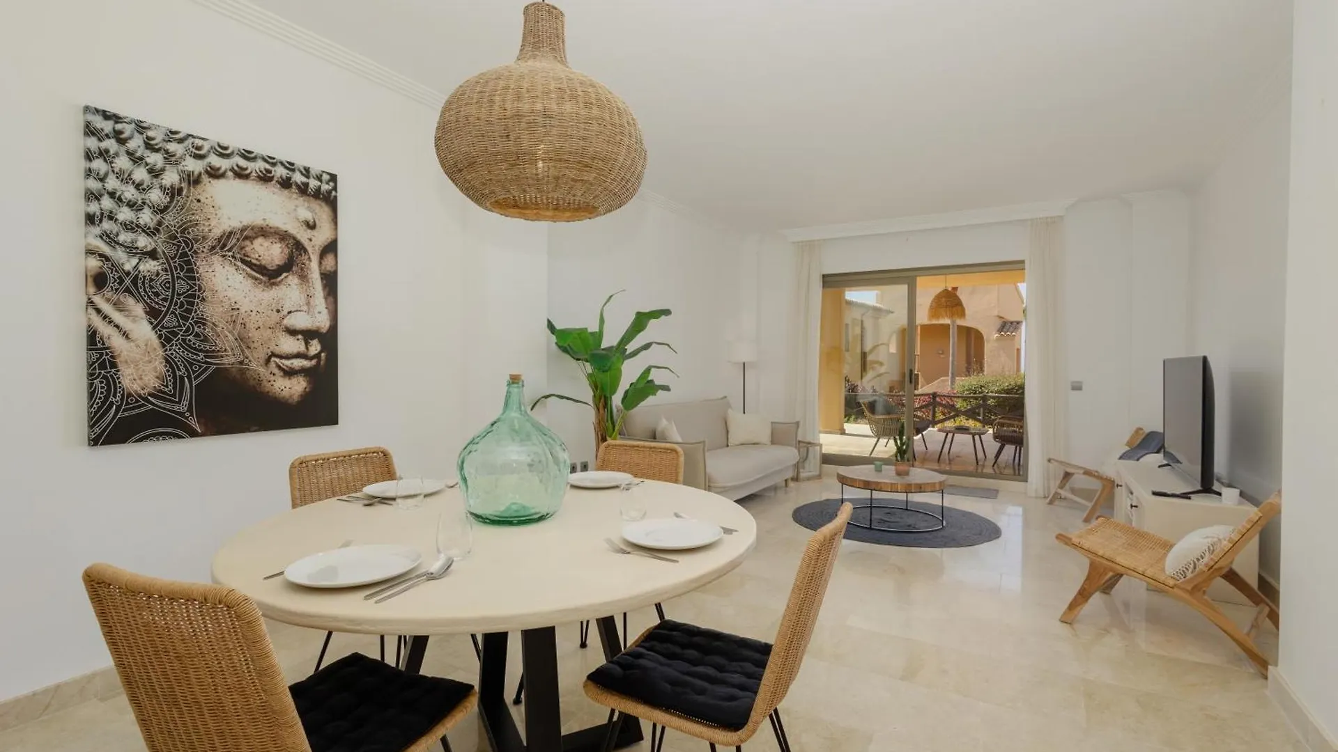 Modern And Luxurious Holiday Home With Sea Views In Benahavis Estepona Apartment